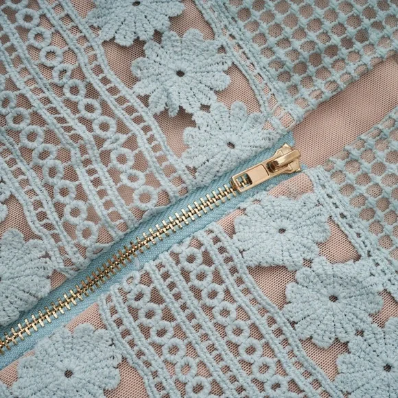 Elegant Lace Maxi Dress in Soft Icy Mint Color - Picture 13 of 15